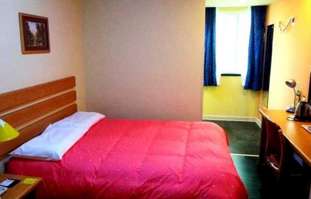 Home Inn Guangzhou Middle Jiefang Road Gongyuanqian Metro Station 广州 外观 照片