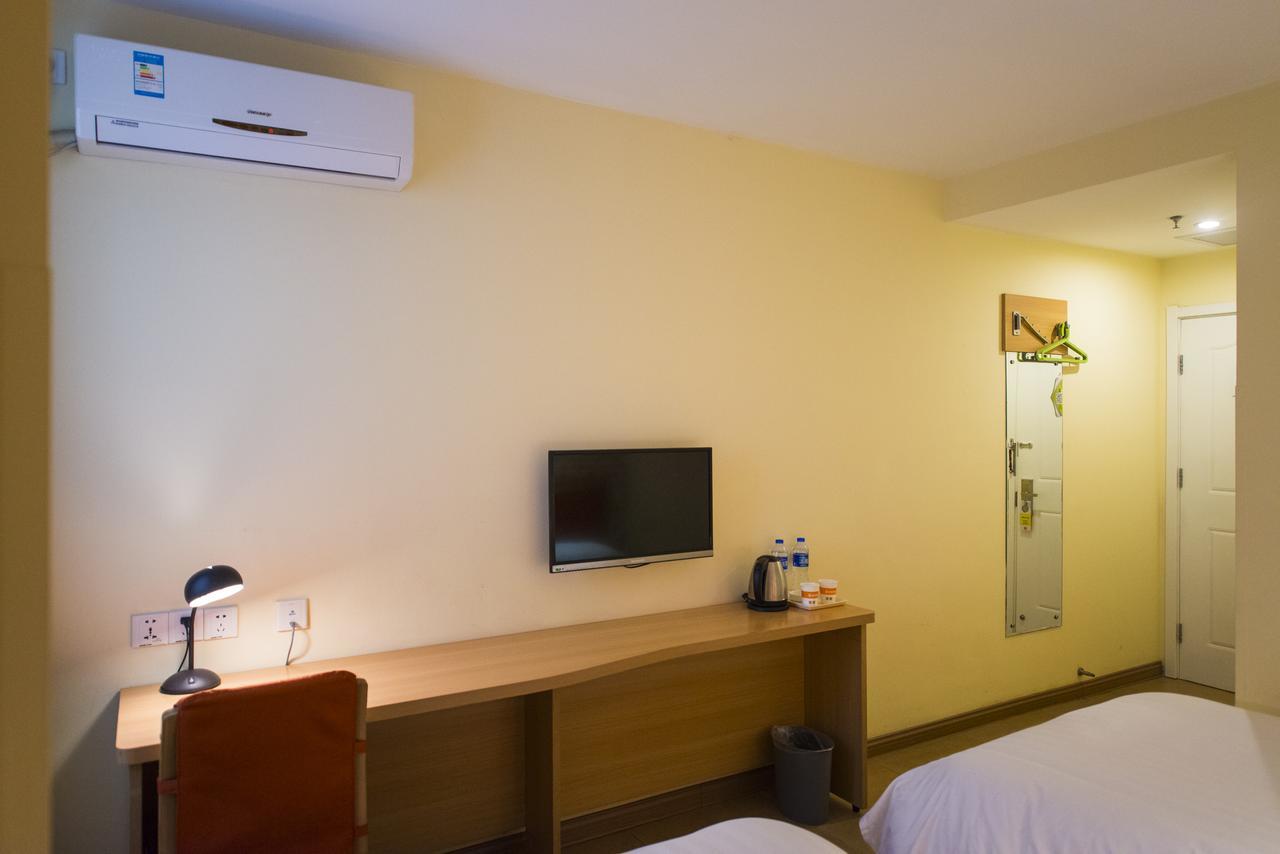 Home Inn Guangzhou Middle Jiefang Road Gongyuanqian Metro Station 广州 外观 照片
