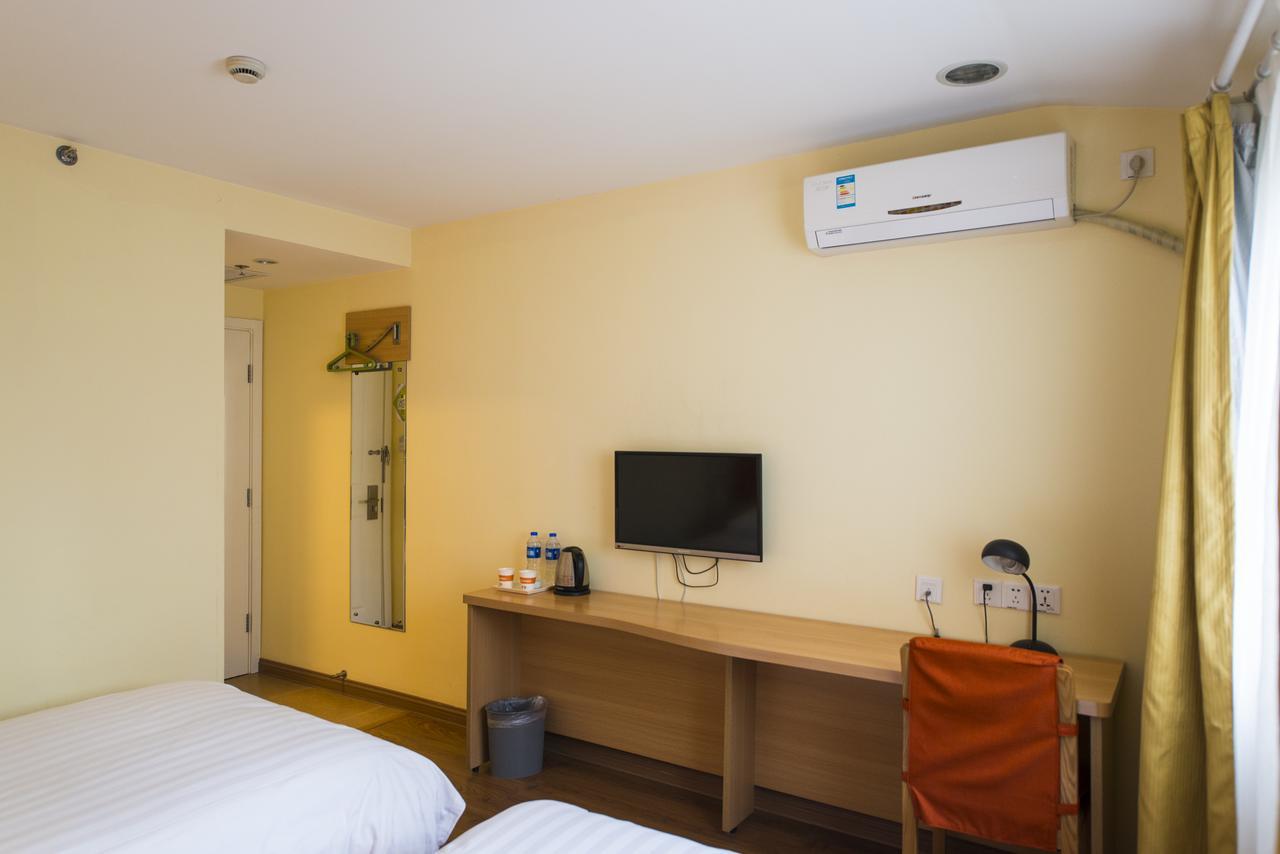 Home Inn Guangzhou Middle Jiefang Road Gongyuanqian Metro Station 广州 外观 照片